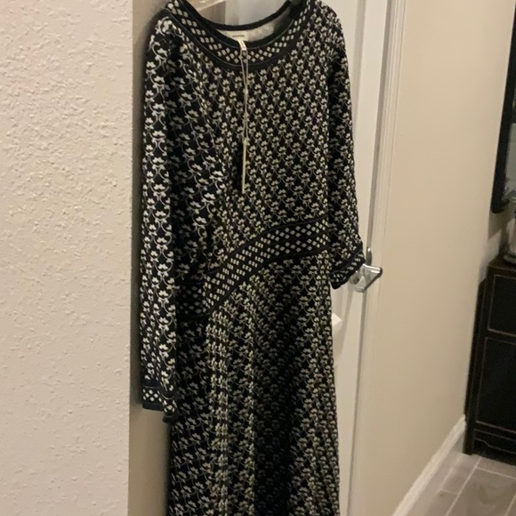 NWT max studio dress - Picture 1 of 6
